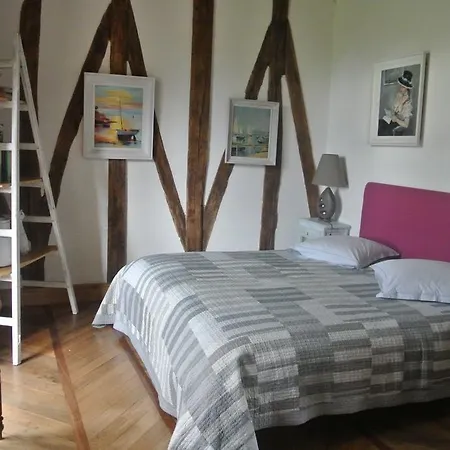 Bed & Breakfast Le Chateau De Mon Pere 3*