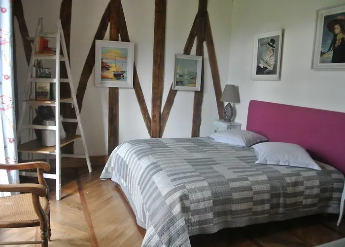 Bed & Breakfast Le Chateau De Mon Pere 3*